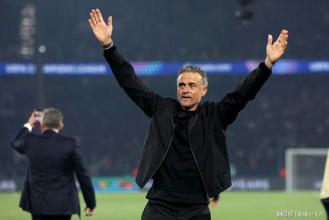 开云在线包含阿斯顿维拉内部会议纪要流出：加时末段防线松动，法甲使命明确，身体对抗强度拉满的词条